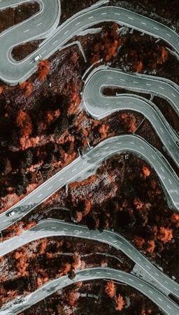 picture of birds-eye-view of a windy road